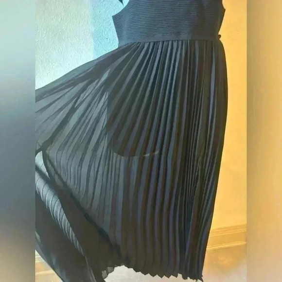 Endless Rose Cut Out Maxi Dress - Picture 3 of 7